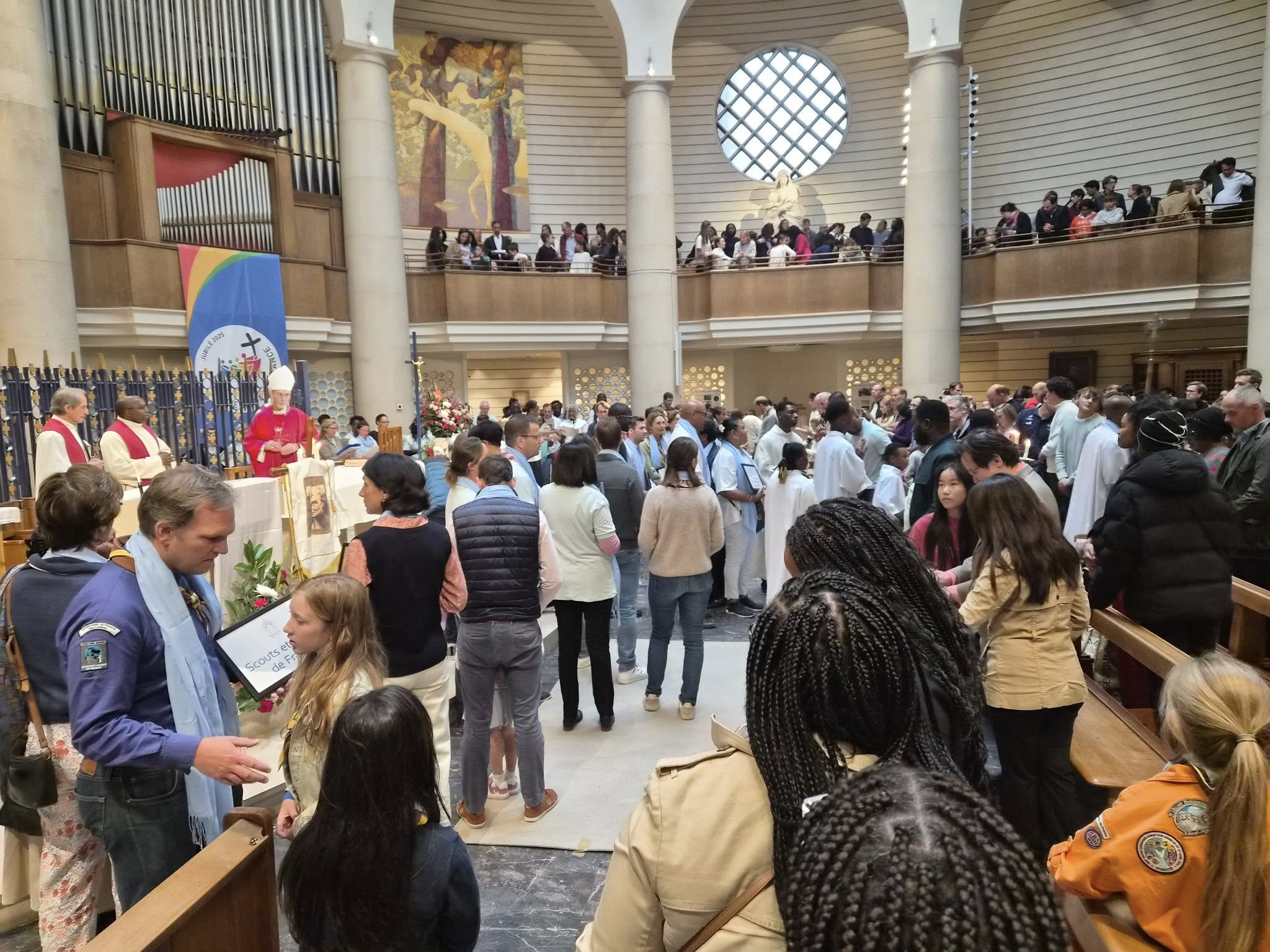 About A LA C'ART LLC